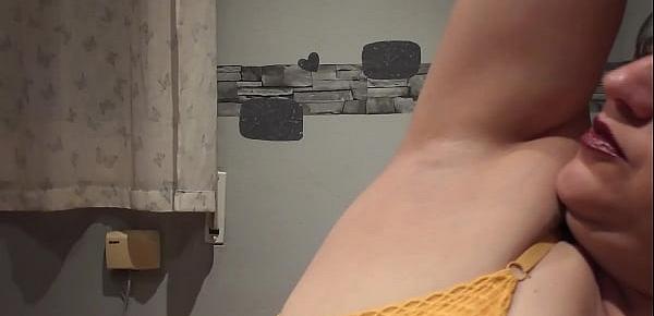 Sucking the armpits of the sweaty busty